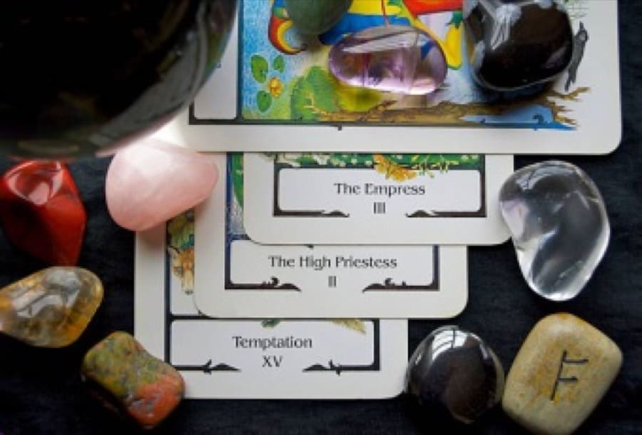 Trải bài Tarot khám phá tiềm năng nghề nghiệp - Bạn phù hợp với hướng đi nào?